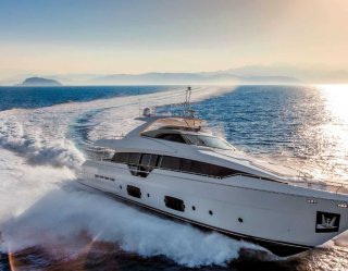 Ferretti yacht in high speed with vector fins stabilizer system from sleipner
